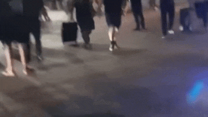 场面震撼!柬埔寨电诈园区上演集体大逃亡! 场面震撼!柬埔寨电诈园区上演集体大逃亡!