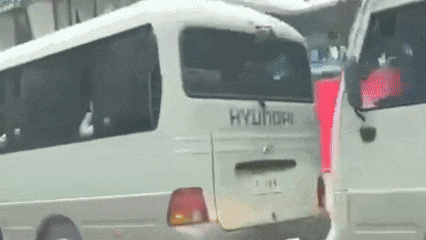 场面震撼!柬埔寨电诈园区上演集体大逃亡! 场面震撼!柬埔寨电诈园区上演集体大逃亡!