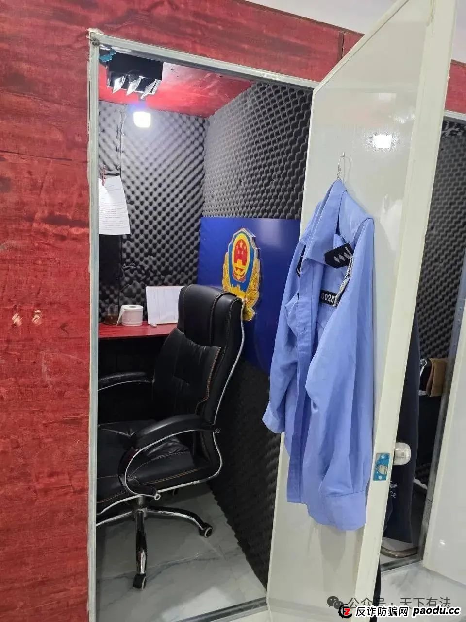 场面震撼!柬埔寨电诈园区上演集体大逃亡! 场面震撼!柬埔寨电诈园区上演集体大逃亡!